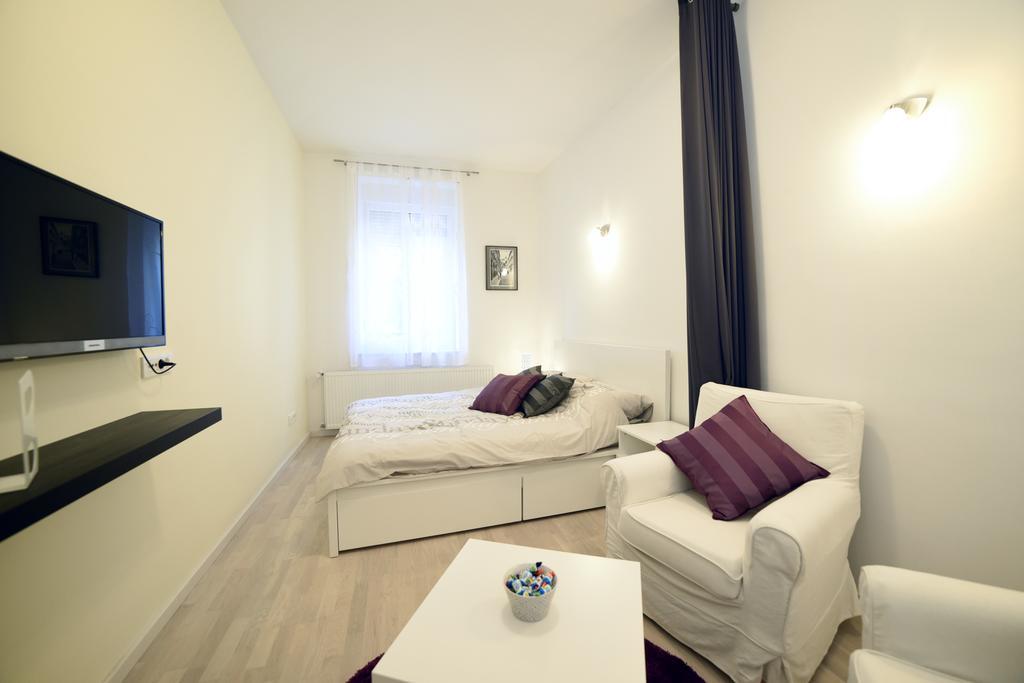 Cosy Central Apartment Zagabria Esterno foto